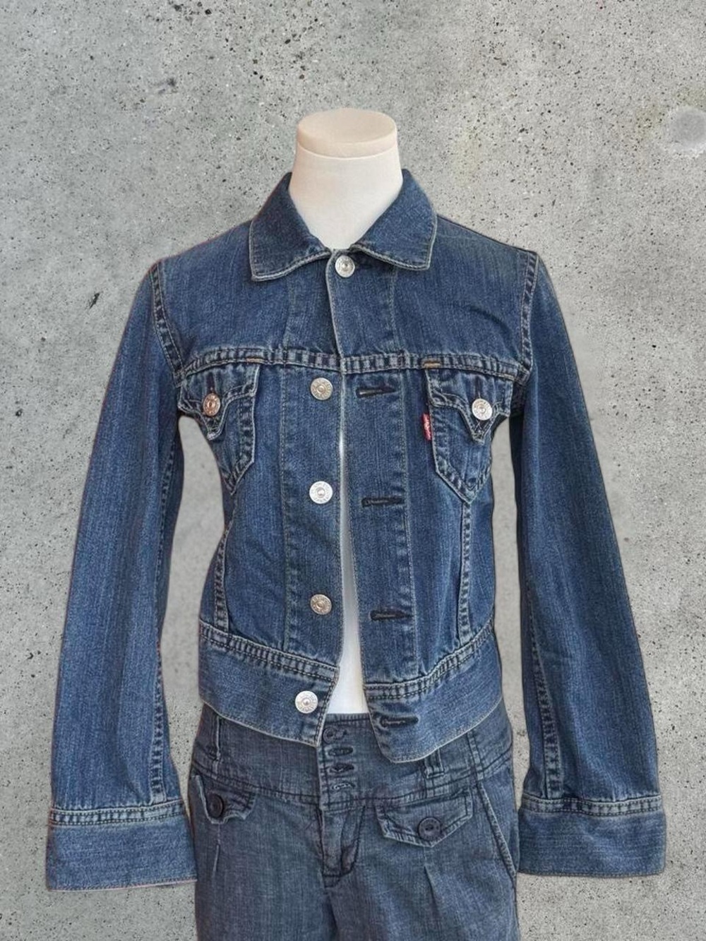 Levi's Dark Blue Fitted Denim Jacket